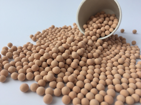 Perline di zeolite sintetica adsorbente 5A con contenuto di umidità dell'imballaggio ≤1,50 PH 3-10