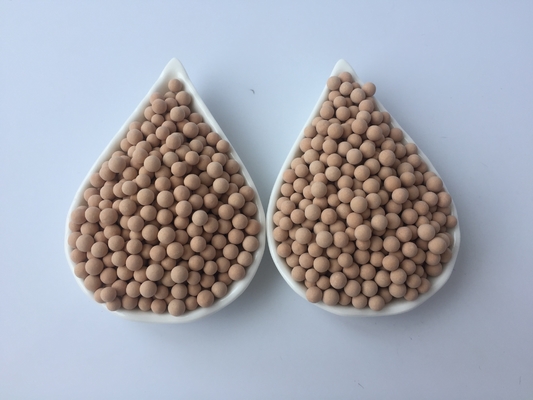13X Dessicante per setaccio molecolare Valore PH 6-8 Dimensione delle particelle 3,0 mm -5,0 mm